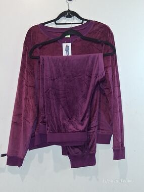 Honeydew Intimates Plum Velvet Track Pants & Top Set